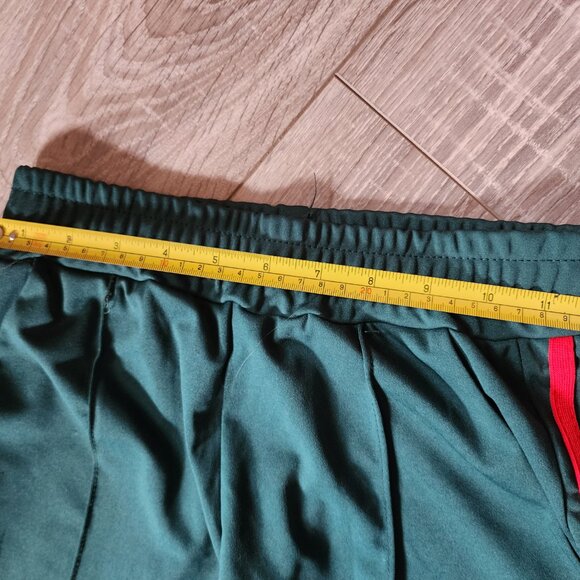 Sport pants Green with red stripe and pockets - Picture 5 of 7